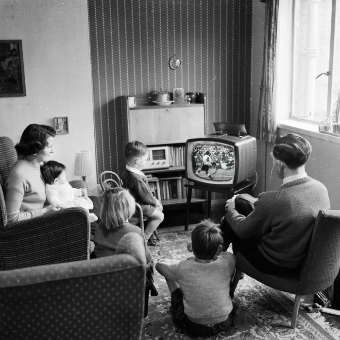 FÚTBOL Y TELEVISIÓN EN BOLIVIA