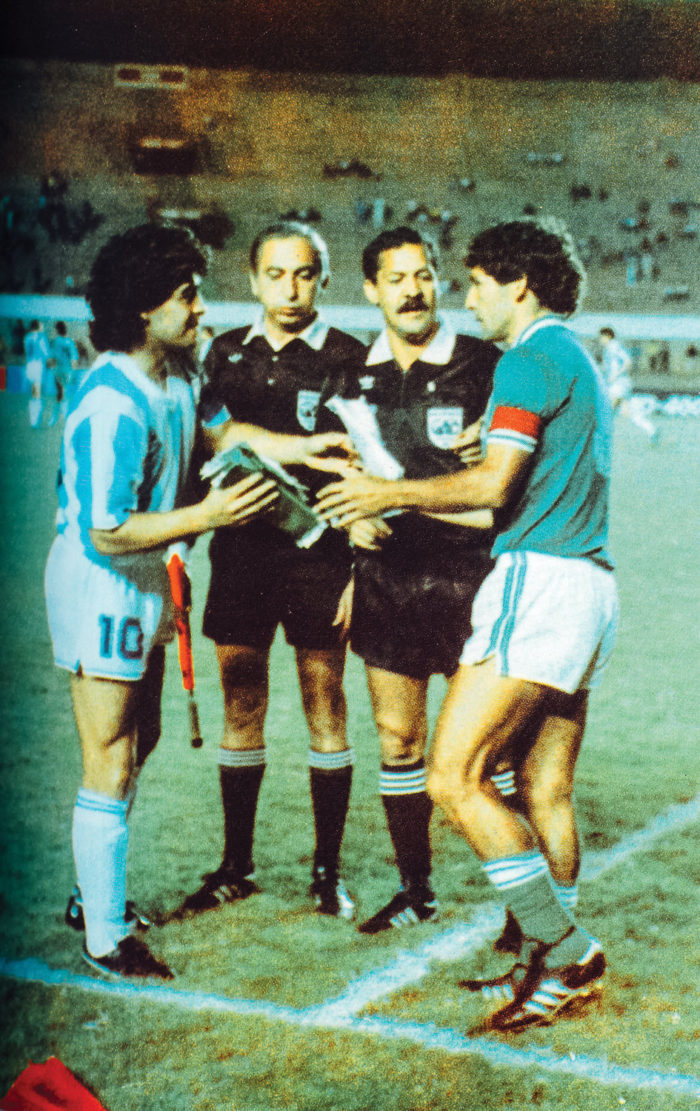 Maradona Frente a Equipos Bolivianos