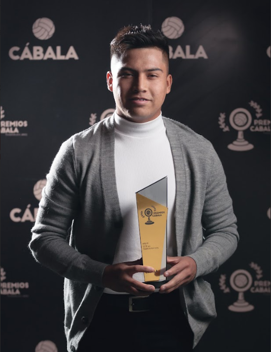 MEJOR SUB 20 – JHON VELASQUEZ