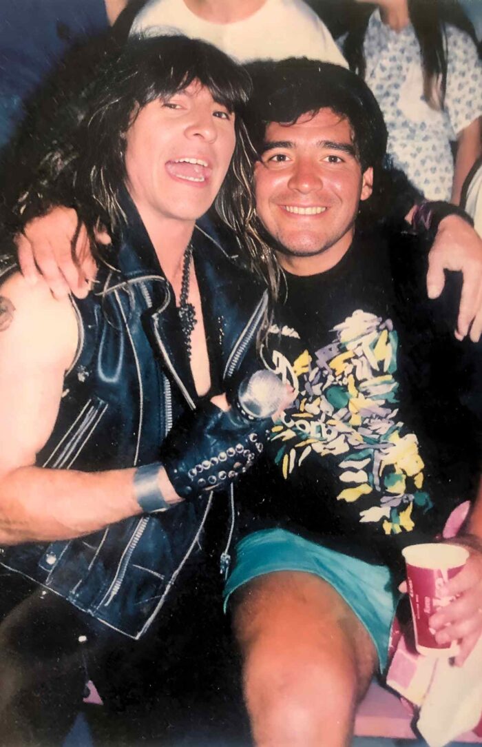 El día que Rata Blanca y Maradona jugaron el mismo partido